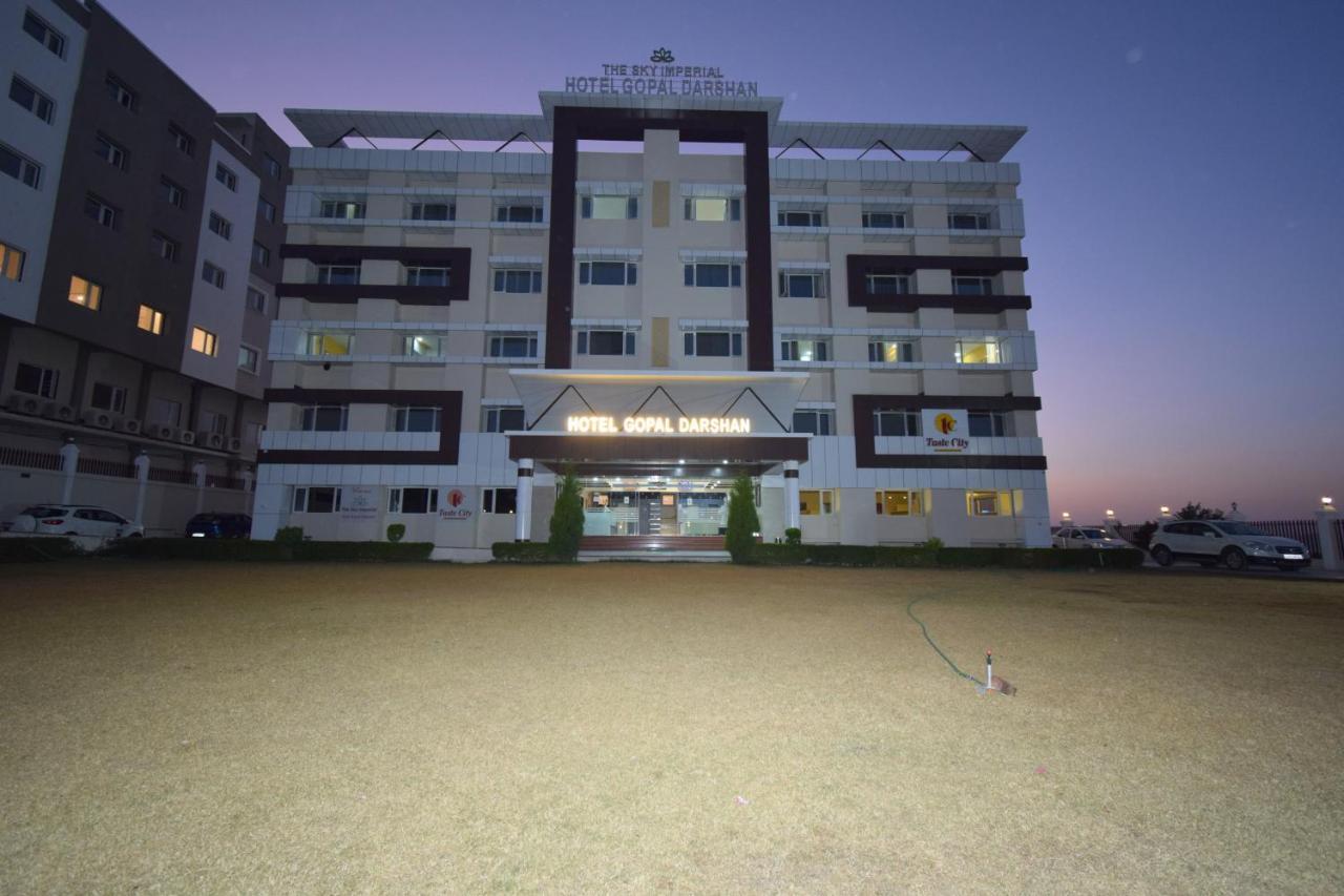 The Sky Imperial- Hotel Gopal Darshan Натхдвара Экстерьер фото